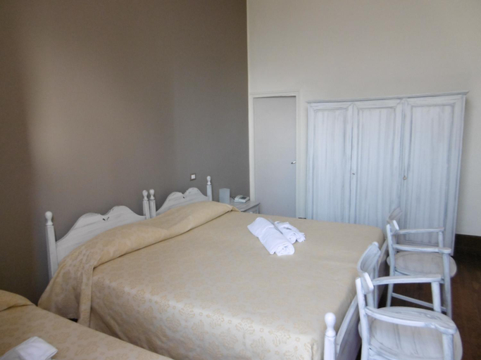 Bedroom 15