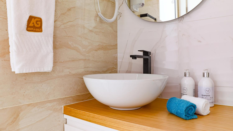 Bathroom 4, Arts by Loule - Alojamento de Charme, Loulé