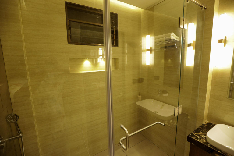 Bathroom 4, Hotel Atithi, Aurangabad