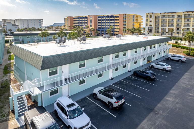 Exterior & Views 2, Steps to the Pool 1 Bedroom Sleeps 4 by RedAwning, Okaloosa