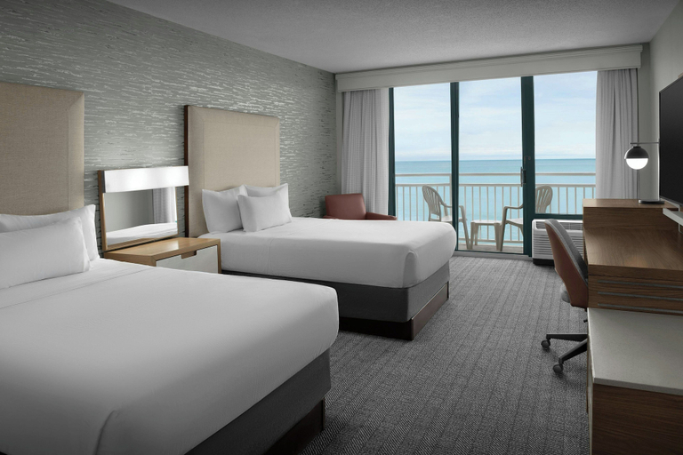 Bedroom 2, Courtyard by Marriott Virginia Beach Oceanfront/South, Virginia Beach