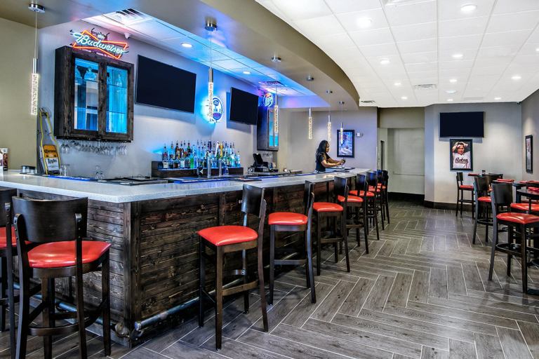 Food & Drinks 5, Wyndham Houston Sugarland, Houston