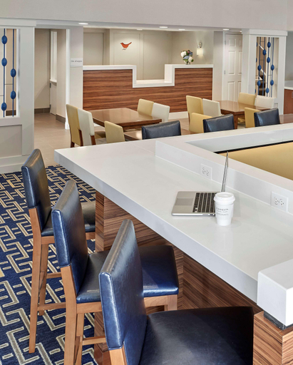Food & Drinks 5, Sonesta Es Suites Montgomery, Montgomery