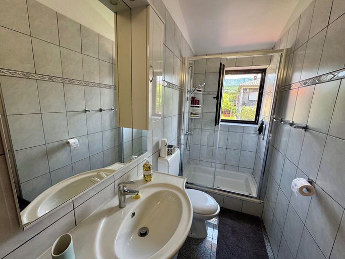 Bathroom 3, Apartment Evelyn, Crikvenica