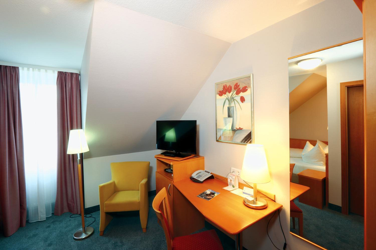 Bedroom, Hotel und Restaurant Eurohof, Duisburg