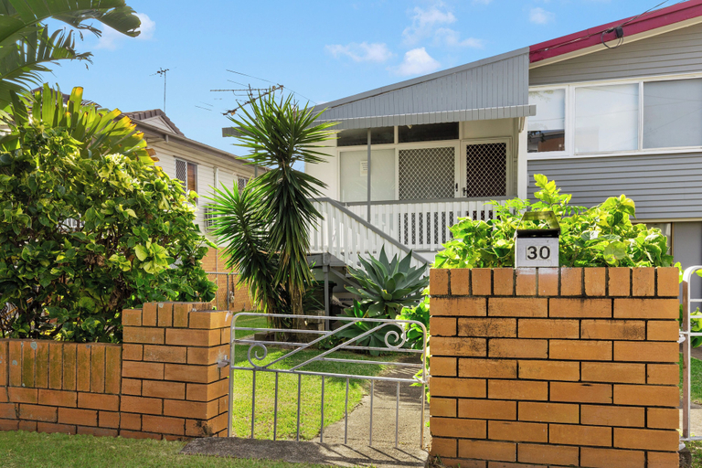 Exterior & Views 2, Kozyguru | Mt Gravatt East | 3 Bed Home, Mount Gravatt East