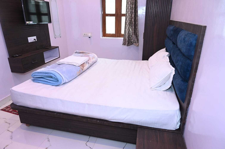 Bedroom 2, Ganpati Shri P. Guest House, Varanasi