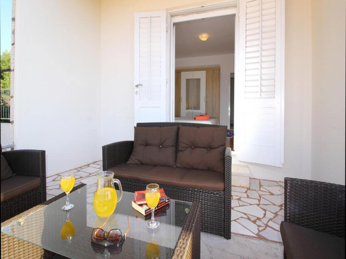 Others 4, Apartment Dubreta with balcony, Konavle