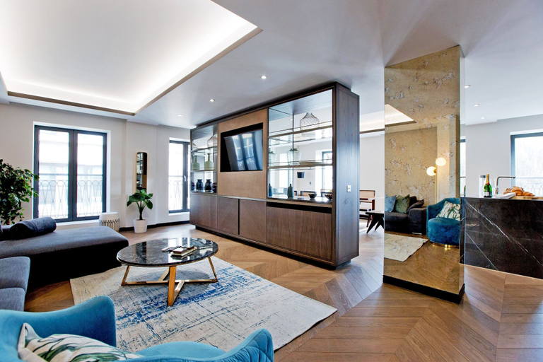 Others 5, 3-bed Deluxe Apt 413, London
