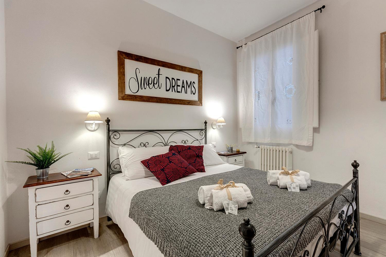 Bedroom, Fiesolana Apartments by Mamo Florence, Florence