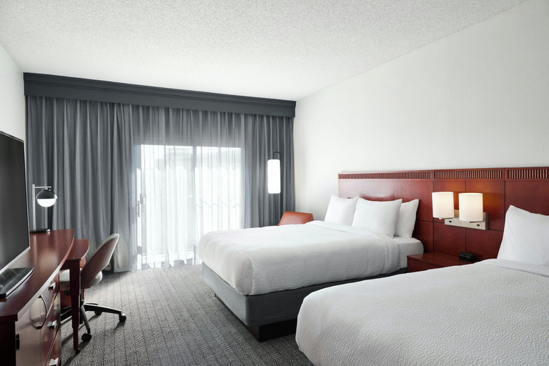 Bedroom 3, Courtyard by Marriott St Louis Creve Coeur, Saint Louis