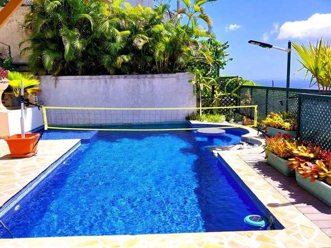 Room 3, Tahiti - Terevete Pool Studio