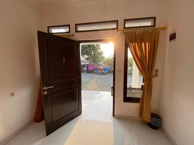 Others 4, Kamar no 2, Bogor