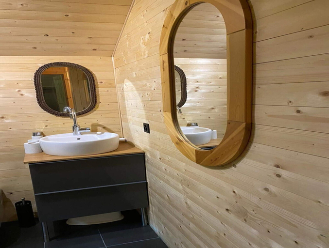 Bathroom 4, Lush Apartment With Terrace Views, Saanen