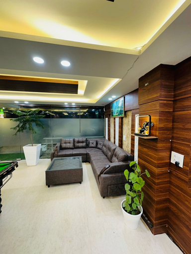 Others 4, V Rooms, Gurgaon