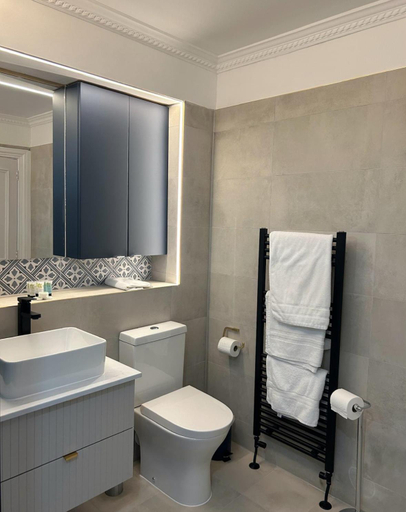 Bathroom 2, Hotel Baba, South Lanarkshire