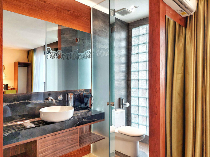 Bathroom 3