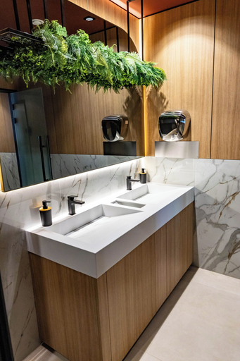 Bathroom 4, Hotel Helm, Niš