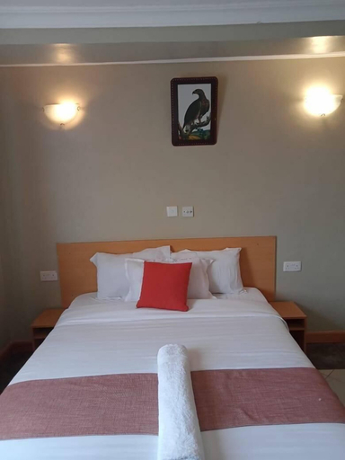 Others 4, The Night Motel Kisii, Nyaribari Chache