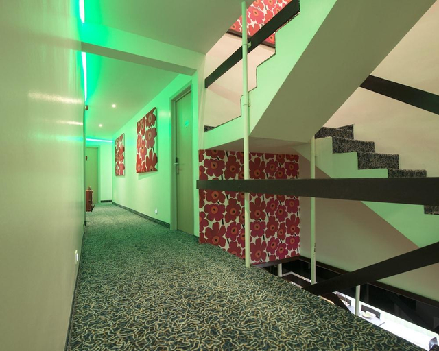 Others 4, Hotel Maxim, West-Vlaanderen