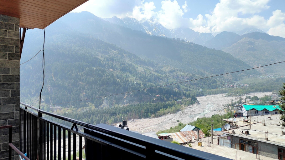 Public Area 5, Bodh Niwas - Unit of Nest Community, Kullu