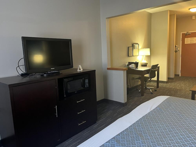 Bedroom 2, Wingate by Wyndham Great Falls, Cascade
