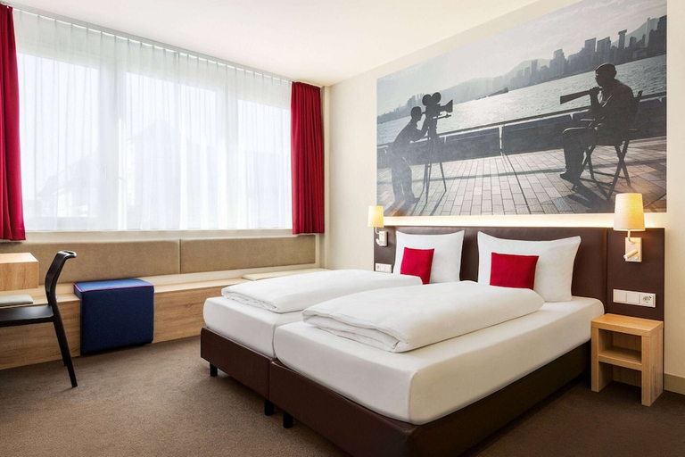 Bedroom 4, Vienna House Easy by Wyndham Munchen, München