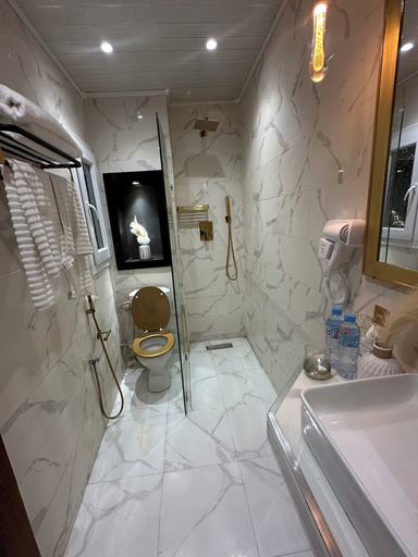 Bathroom, Hôtel LA BOURGEOISE, Marsa Ben M'Hidi