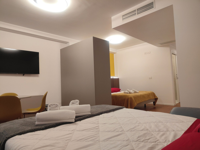 Others 4, CconfortHotels Suite 104, Bari