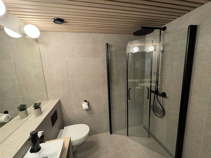Bathroom 4, Trolltun Hotel, Dovre