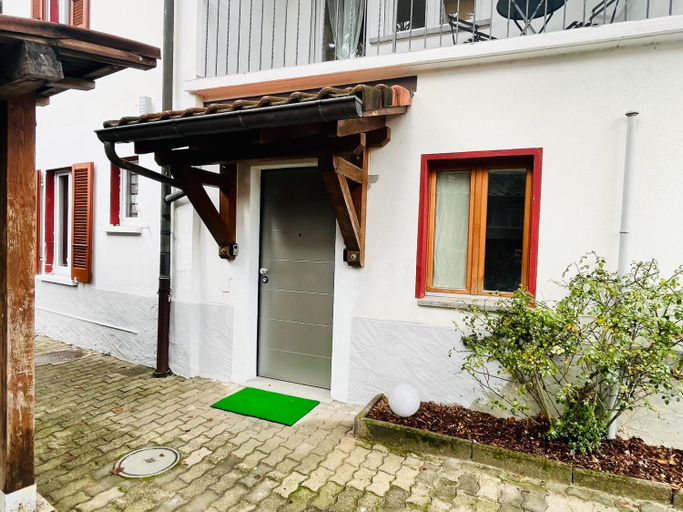 Others 2, GuestHouse Magliaso Golf Station by LR - check in on-line, Lugano