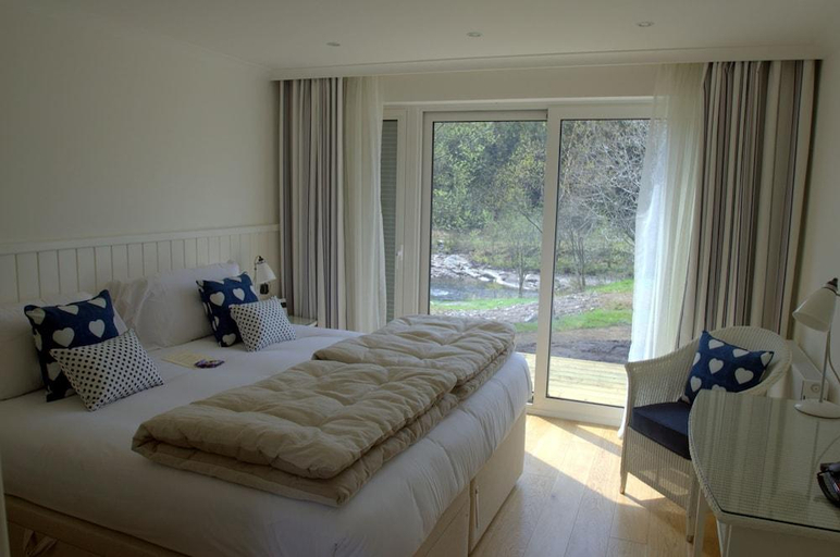 Bedroom 2, Bridge of Orchy Hotel, Argyll and Bute