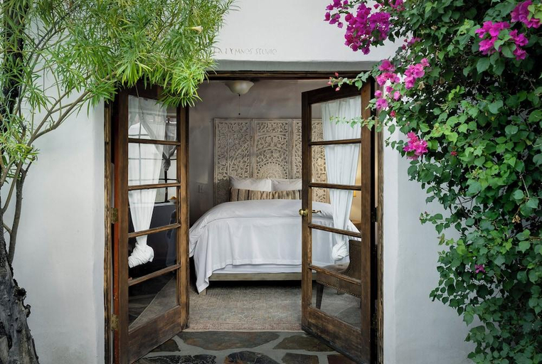 Bedroom 2, Korakia Pensione, Riverside