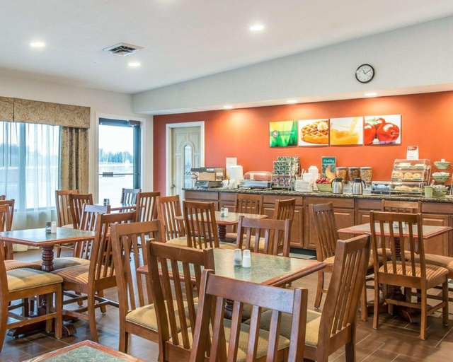 Food & Drinks 5, Quality Inn Gaylord, Otsego