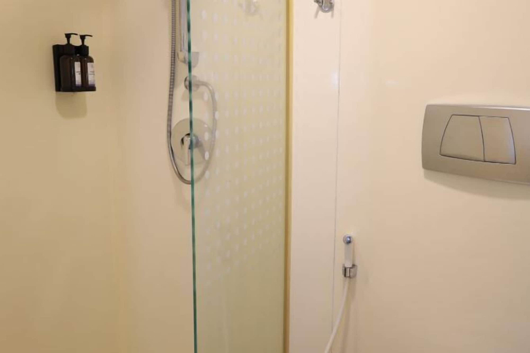 Bathroom 9