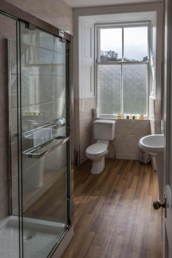 Bathroom, Glenburn Hotel, North Ayrshire