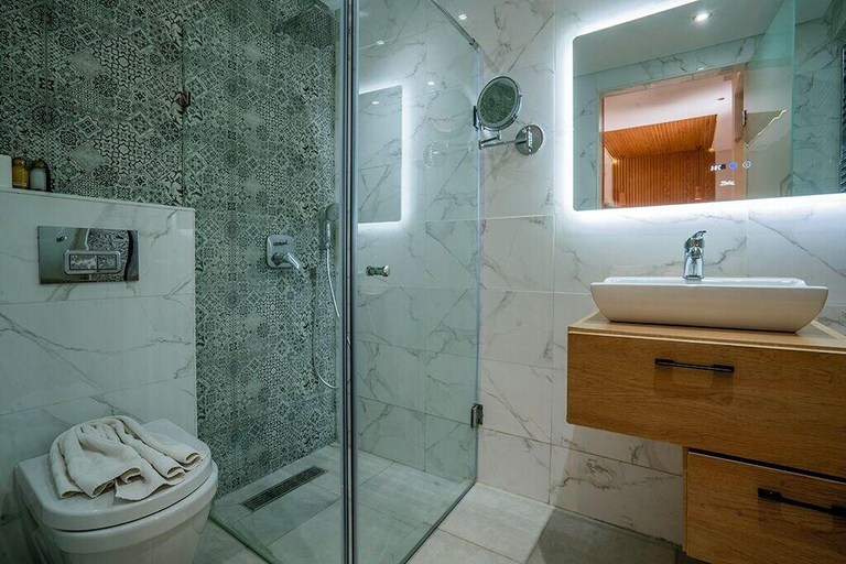 Bathroom, Maison Solaneos, Marrakech