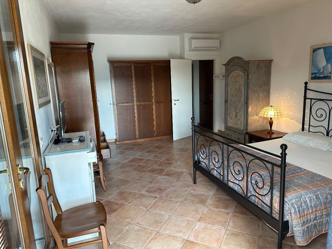 Bedroom 3, residence dolores, Livorno