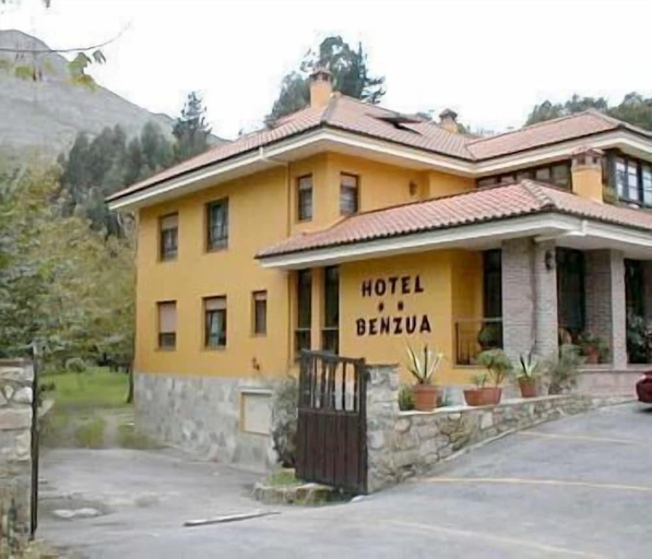 Exterior & Views 2, Hotel Benzua, Asturias