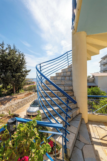 Others 5, Hotel Portokali, Vlorës