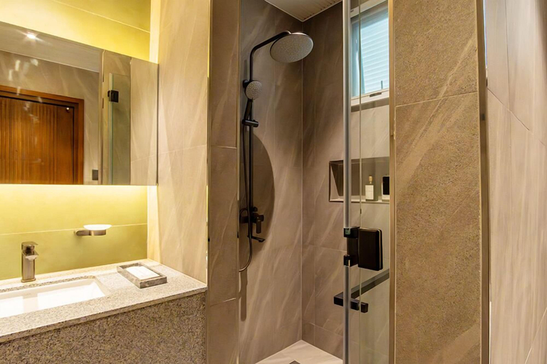 Bathroom 3, NEVER DIE VE, Lapu-Lapu City
