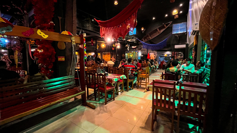 Food & Drinks 4, Casa Paraense, Maués