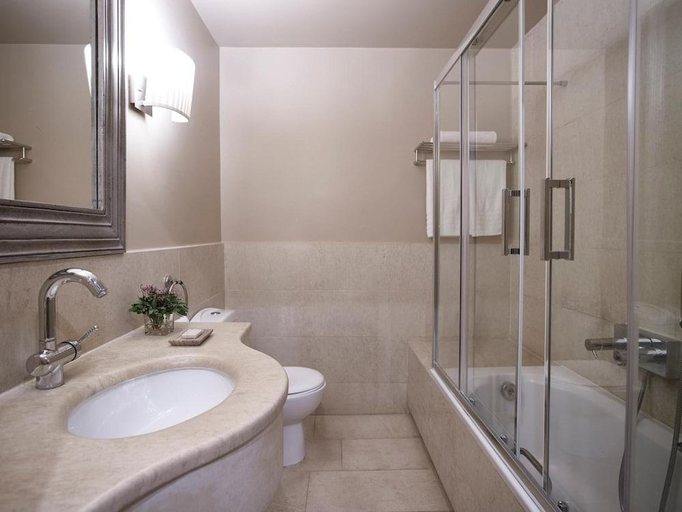 Bathroom 4, Aegeon Beach Hotel, Attica