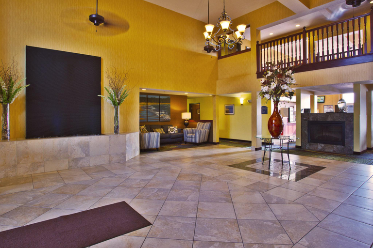 Public Area 5, Holiday Inn Express & Suites PETOSKEY, Emmet