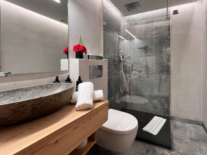 Bathroom 2, Hotel Alexander, Kitzbühel