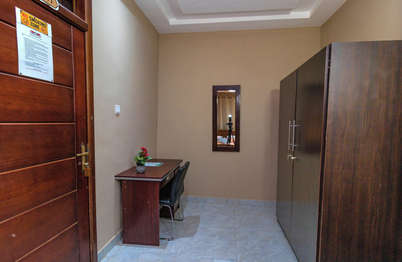 Others 4, Coded Guest House, Tema