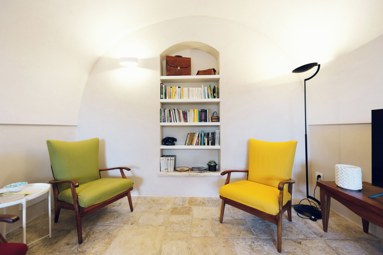 Others 4, Masseria Luigi Flora, Brindisi