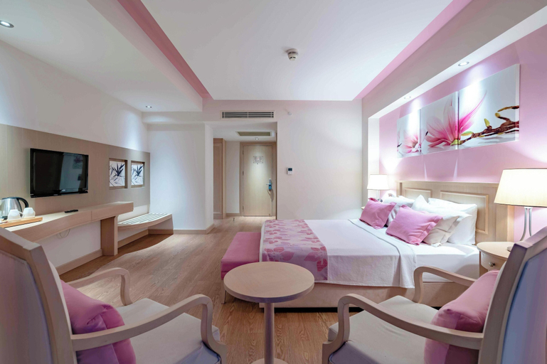 Bedroom 4, Euphoria Aegean Resort & Spa (Halal Hotel), Seferihisar