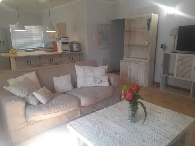 Others 5, Bartis Home, Sedibeng