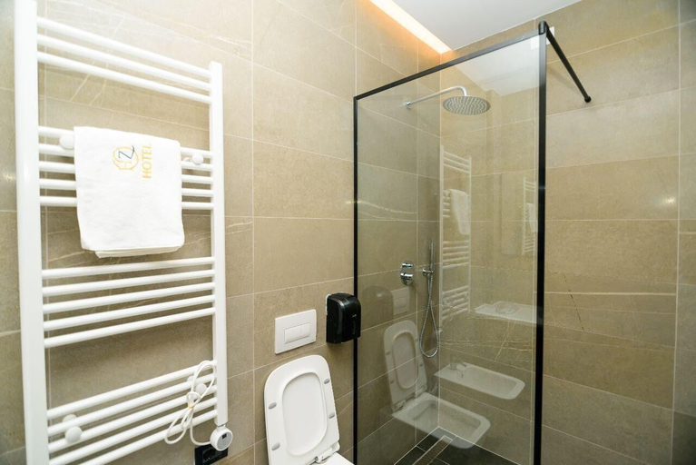 Bathroom 5, Hotel Zeneli Vlore, Vlorës